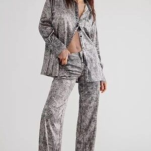 Retrofete Black Acid Denim 100% Silk Pant Set. NWT sz XS